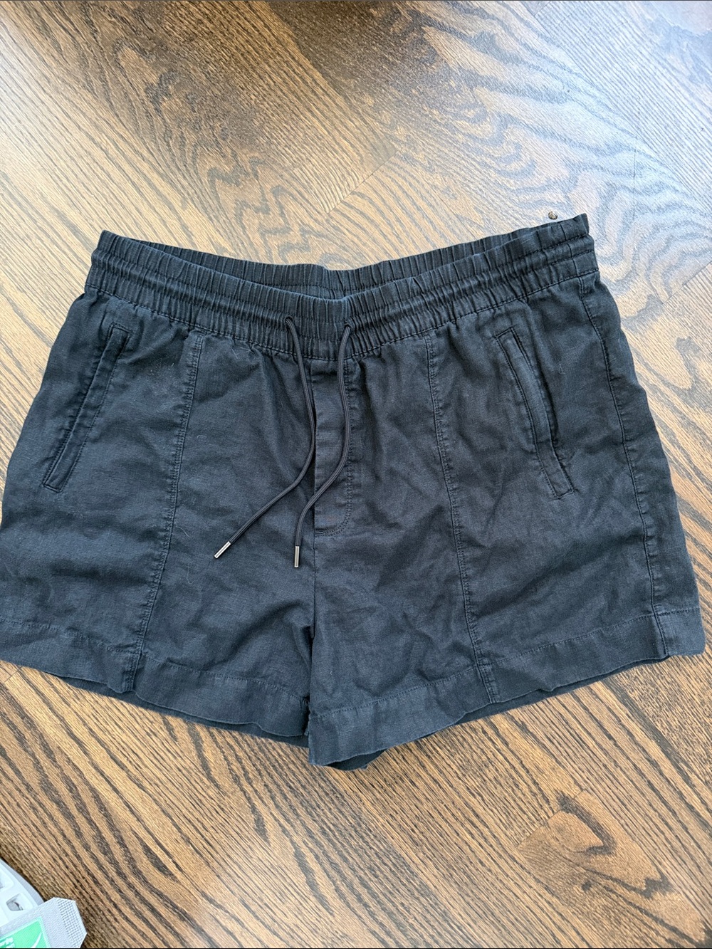 Athleta Black Elastic Waist Pull-On Linen Shorts